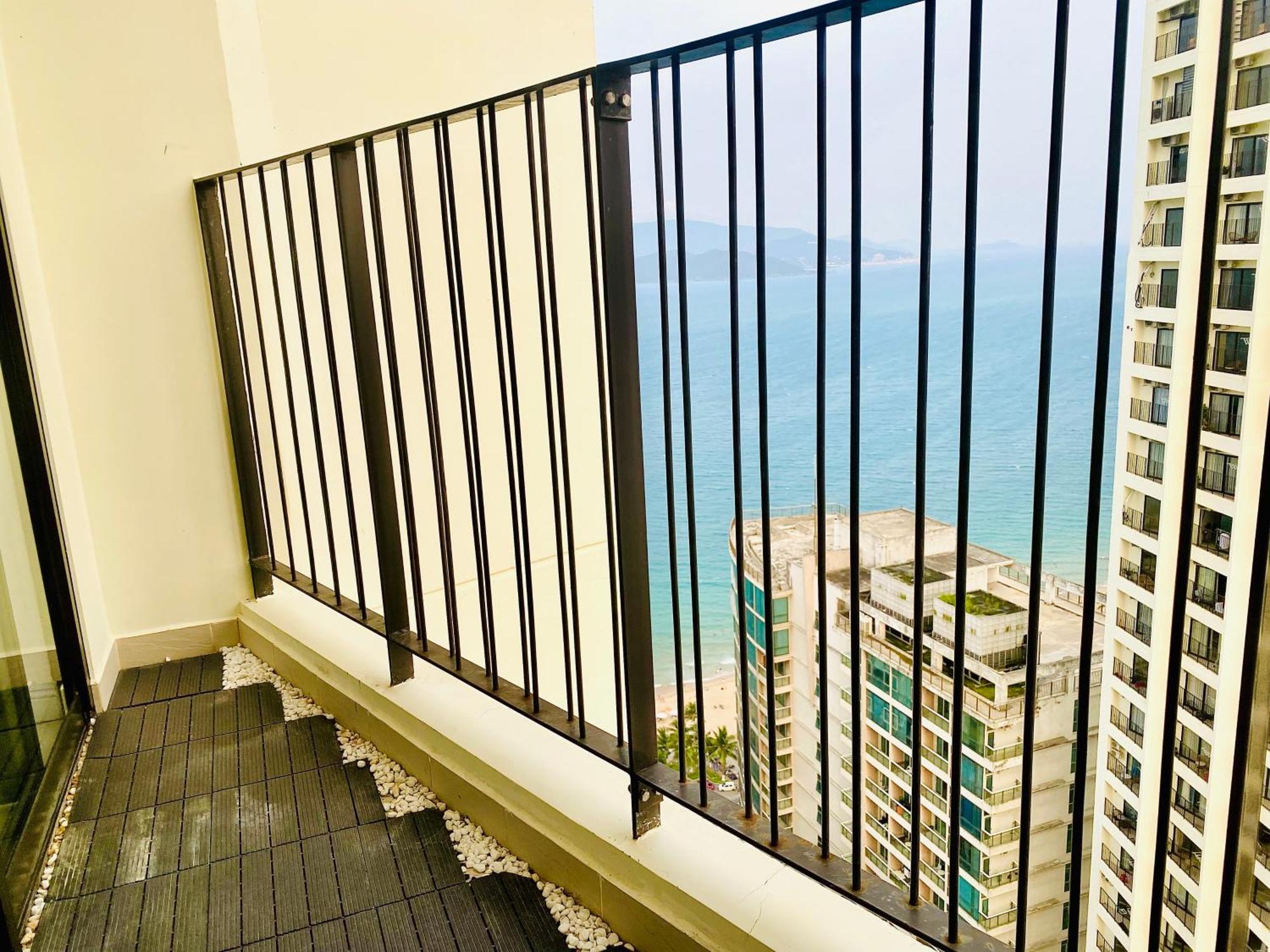 Can Ho Gold Coast O Nha Trang View Bien - Vivastay Exterior photo