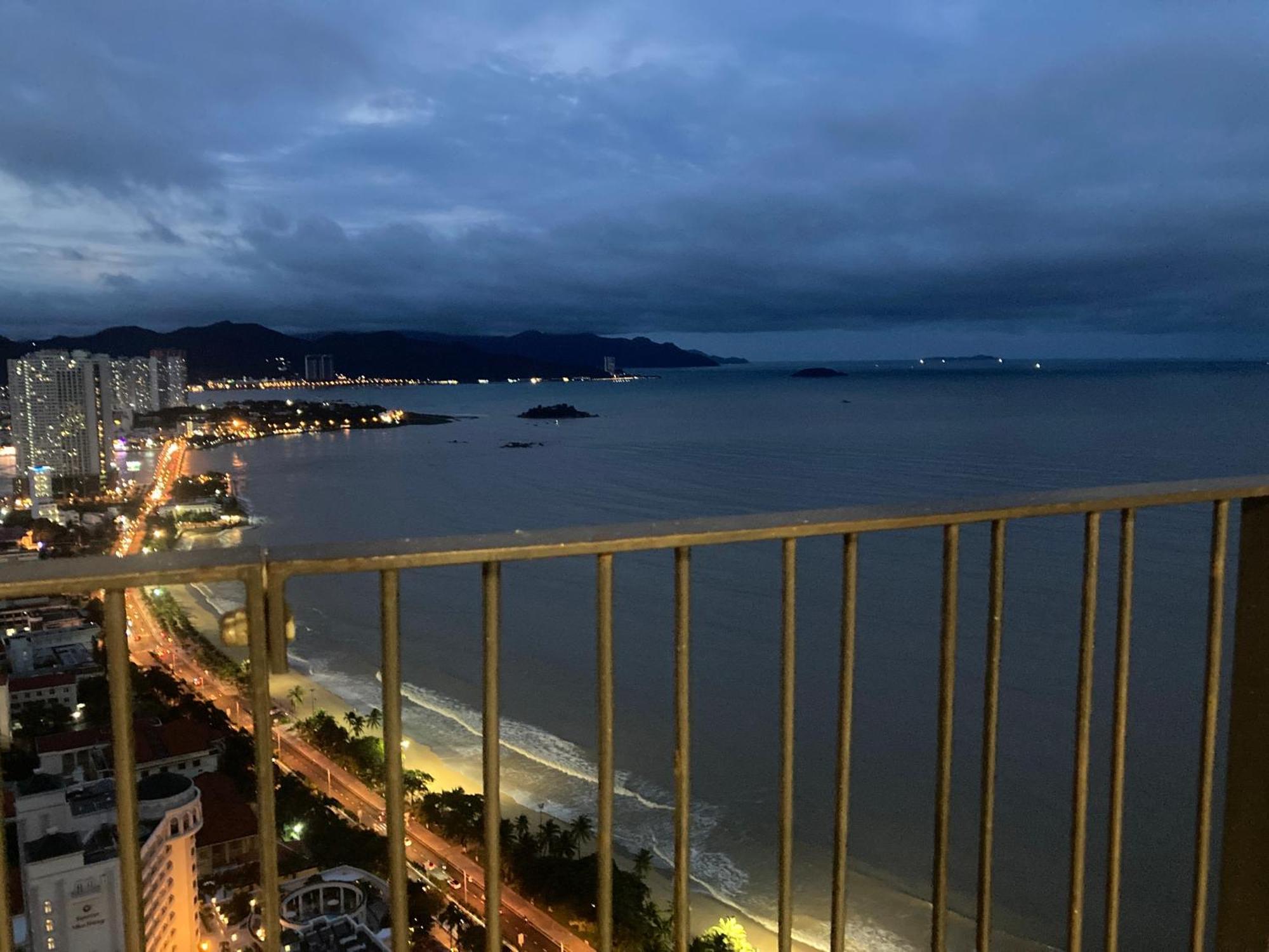 Can Ho Gold Coast O Nha Trang View Bien - Vivastay Exterior photo