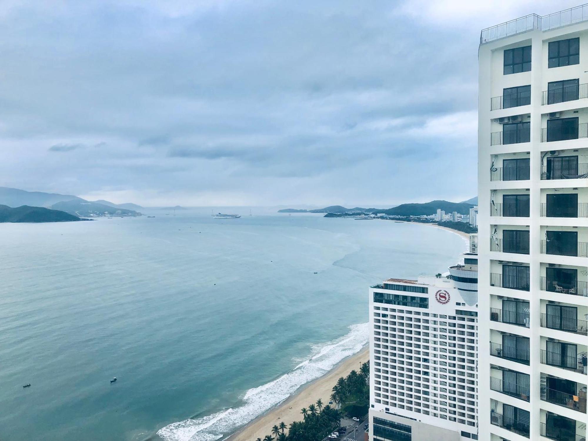 Can Ho Gold Coast O Nha Trang View Bien - Vivastay Exterior photo