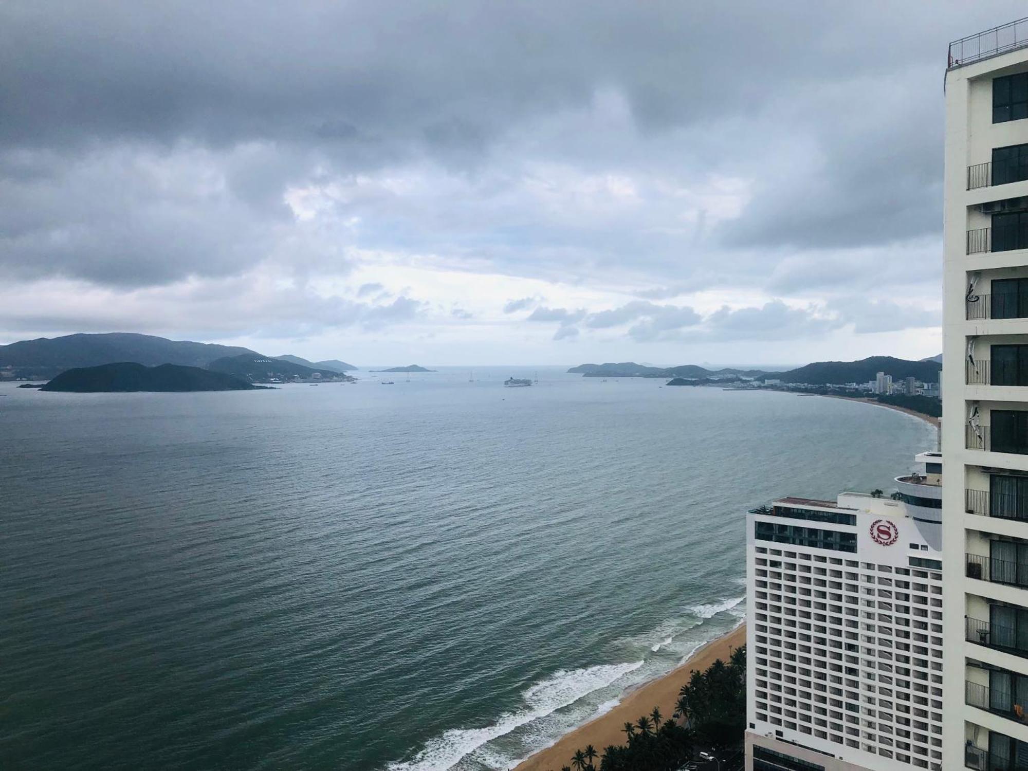 Can Ho Gold Coast O Nha Trang View Bien - Vivastay Exterior photo